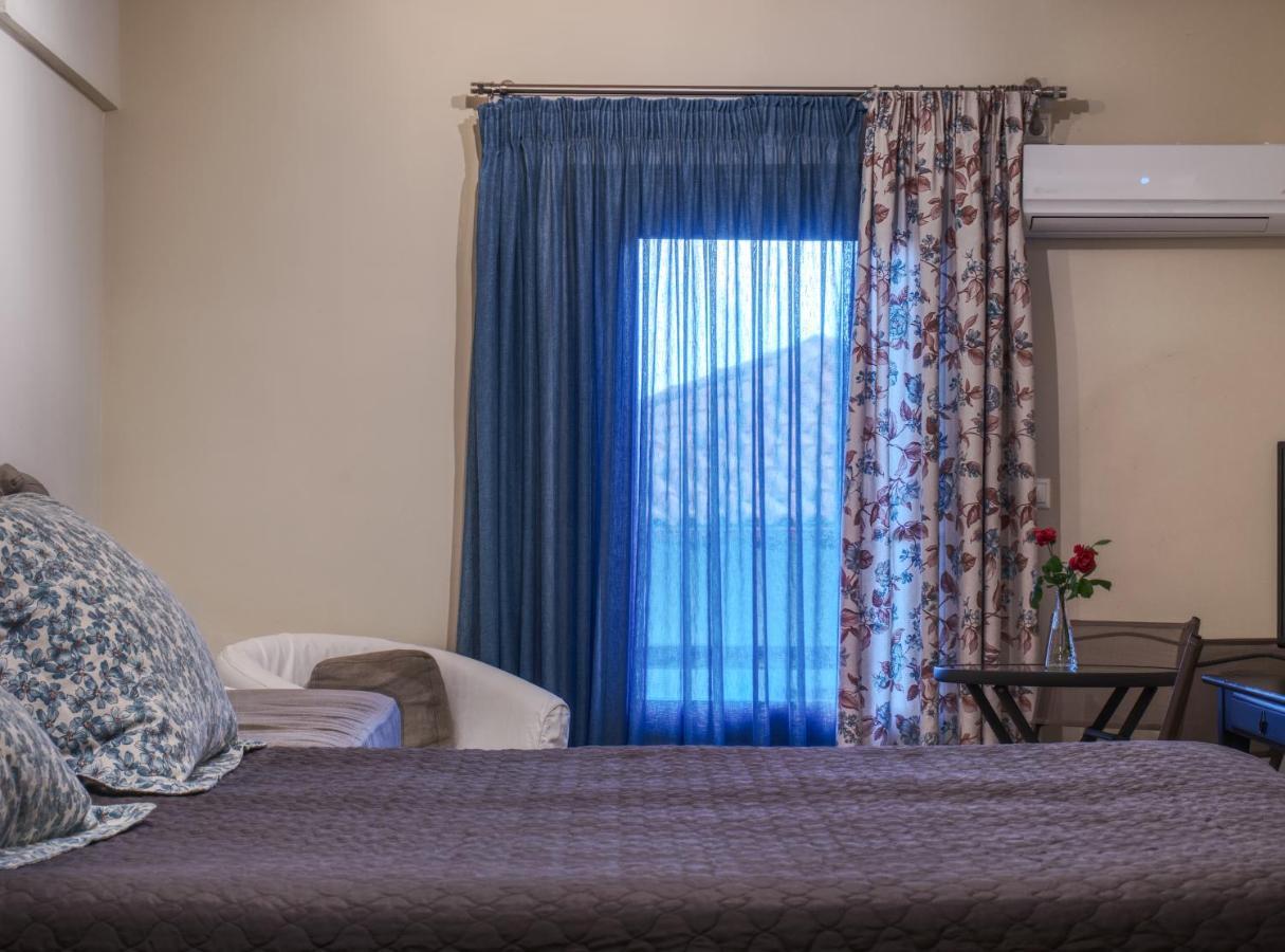 Aegli Arachova Hotel Bagian luar foto