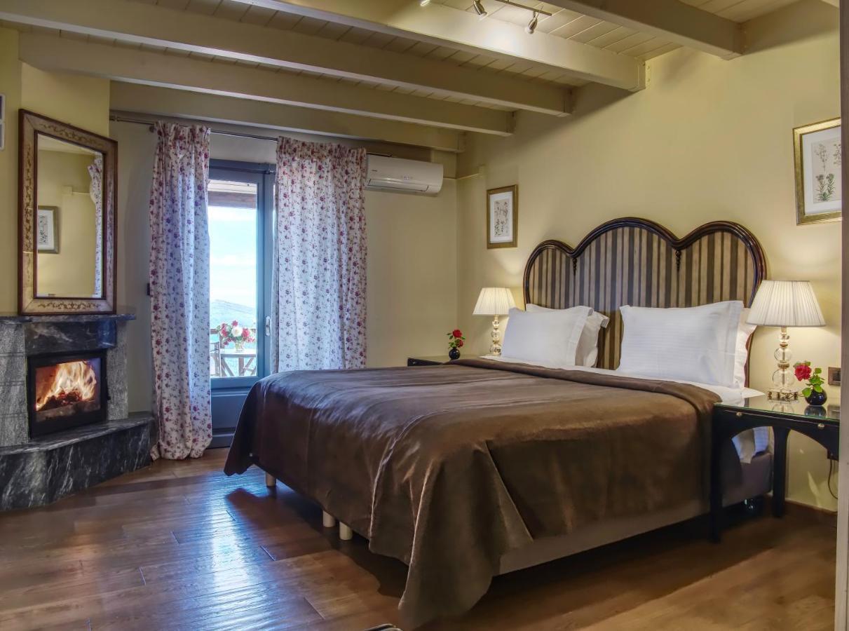 Aegli Arachova Hotel Bagian luar foto