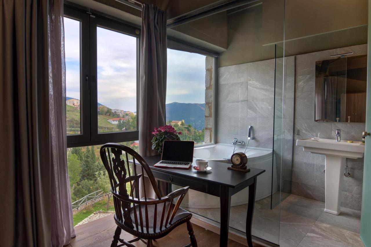 Aegli Arachova Hotel Bagian luar foto