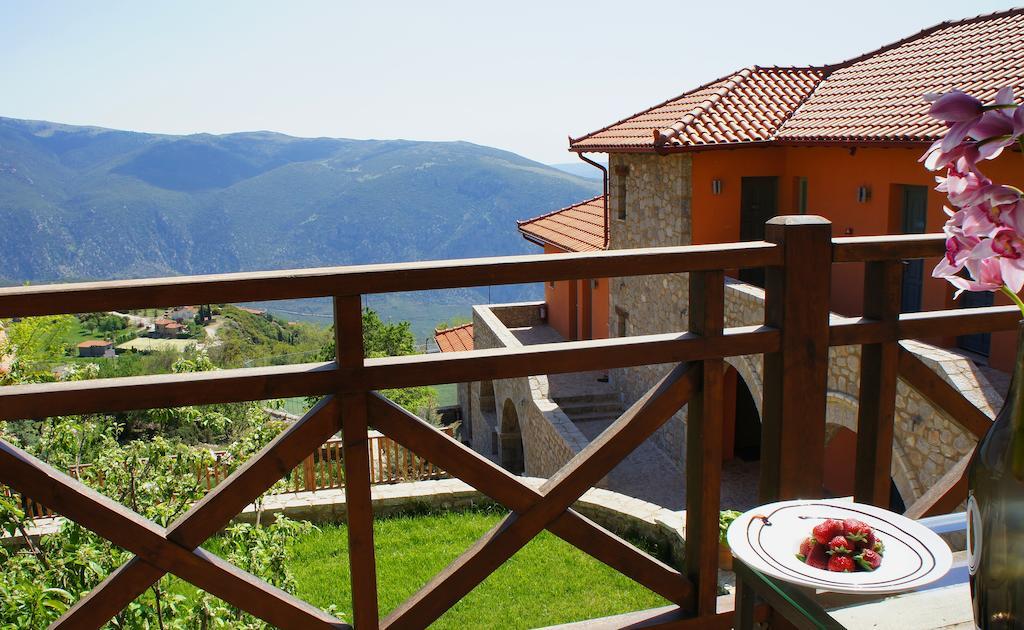 Aegli Arachova Hotel Bagian luar foto