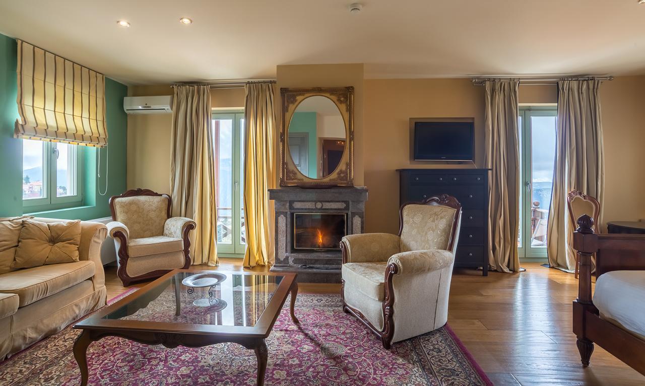Aegli Arachova Hotel Bagian luar foto